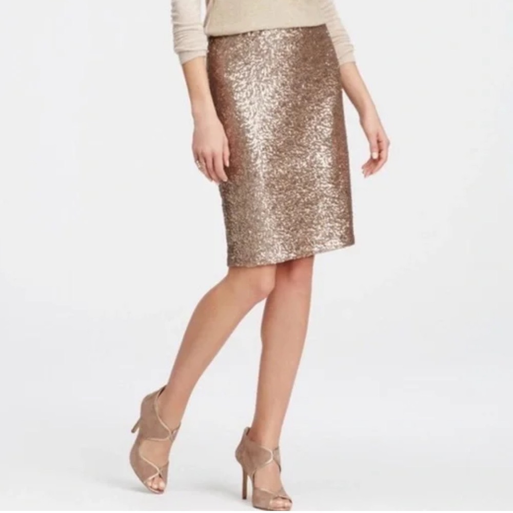 Ann Taylor gold sequin pencil skirt - size 2